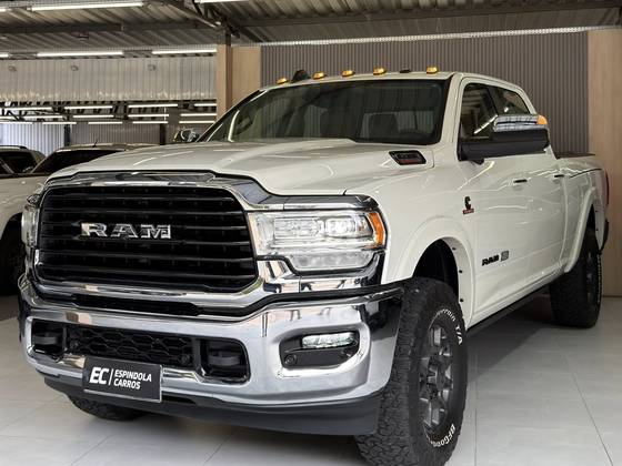 RAM 3500 6.7 I6 TURBO DIESEL LIMITED LONGHORN CD 4X4  AUTOMÁTICO